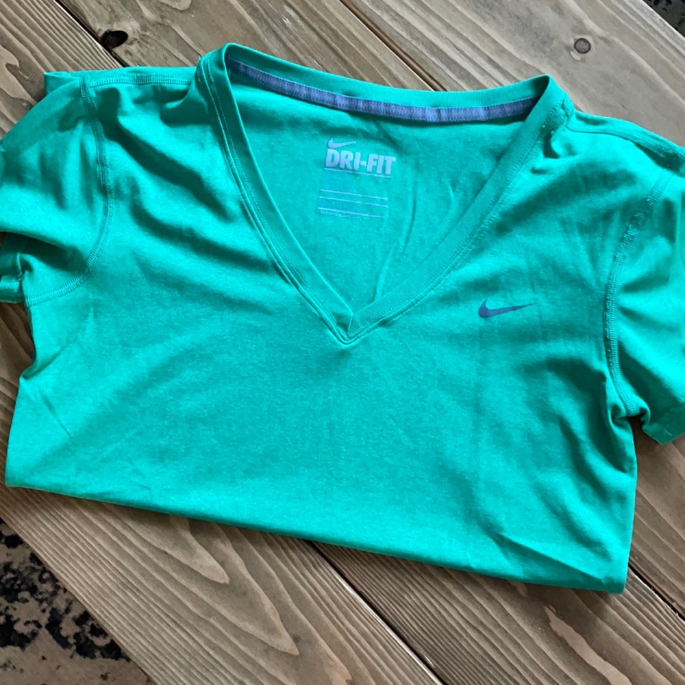 Nike dri fit workout tee